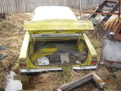 Rest in Peace jo vuodesta 1988, lepÃ¤Ã¤ siis edelleenkin tÃ¤smÃ¤lleen samassa paikassa :D
Taunus 2.0 V6 karvalakkimalli, rekisterÃ¶ity vuonna 1972, mut on mahdollisesti 1973 mallia.

