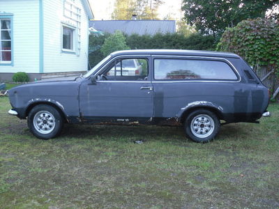 Escort 1300 Deluxe Automatic -74
